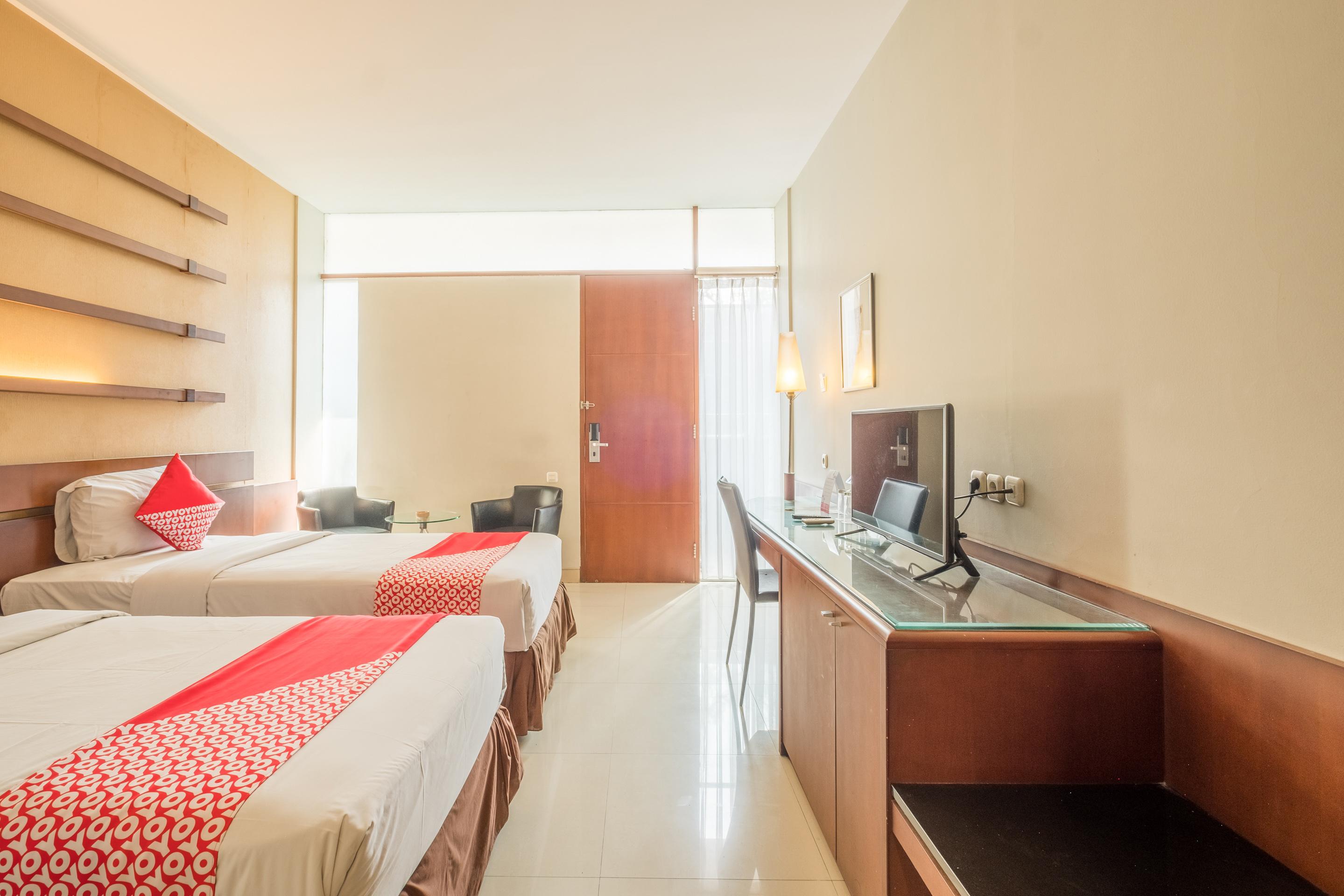 Capital O 874 Hotel Nyland Pasteur Bandung Dış mekan fotoğraf