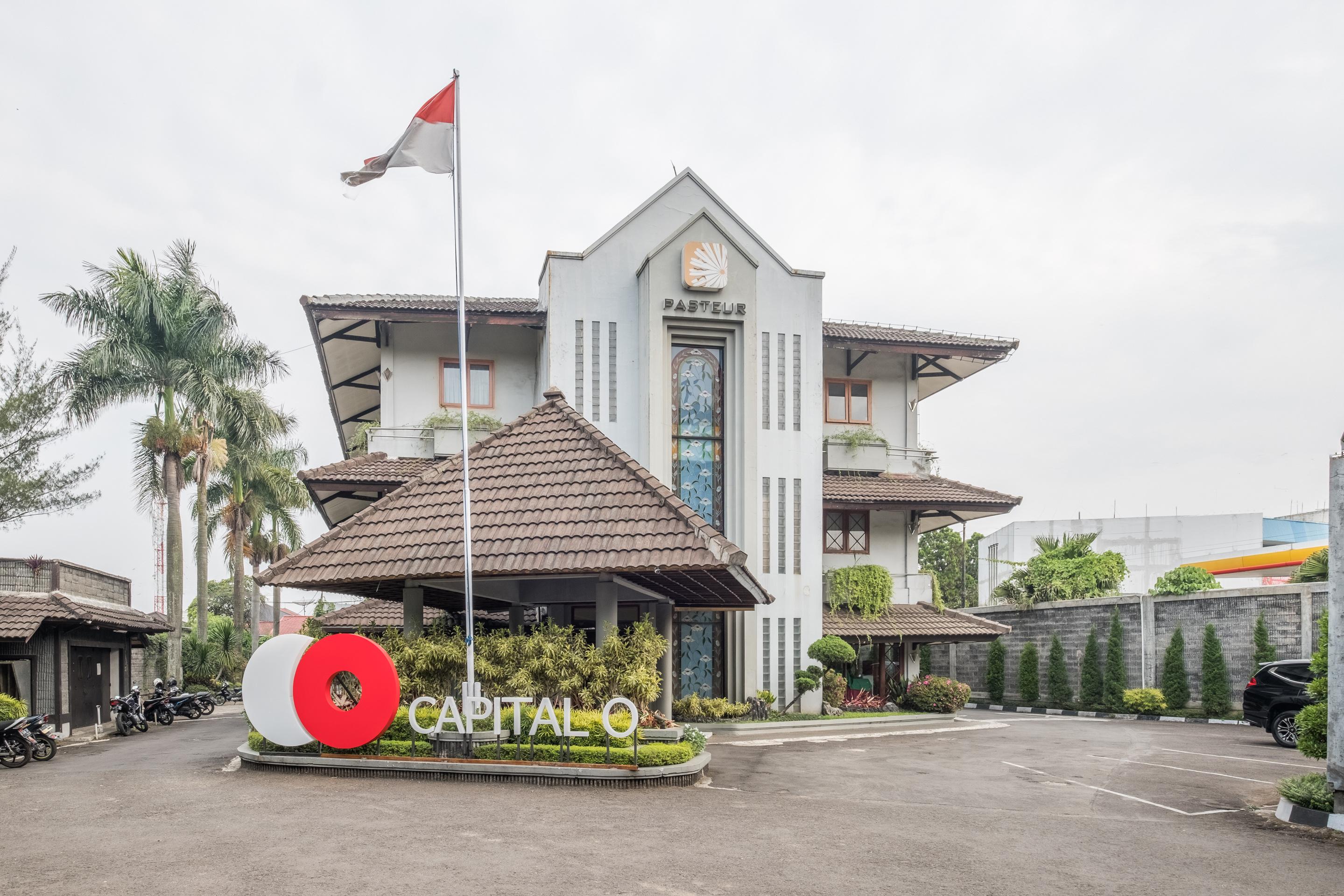 Capital O 874 Hotel Nyland Pasteur Bandung Dış mekan fotoğraf