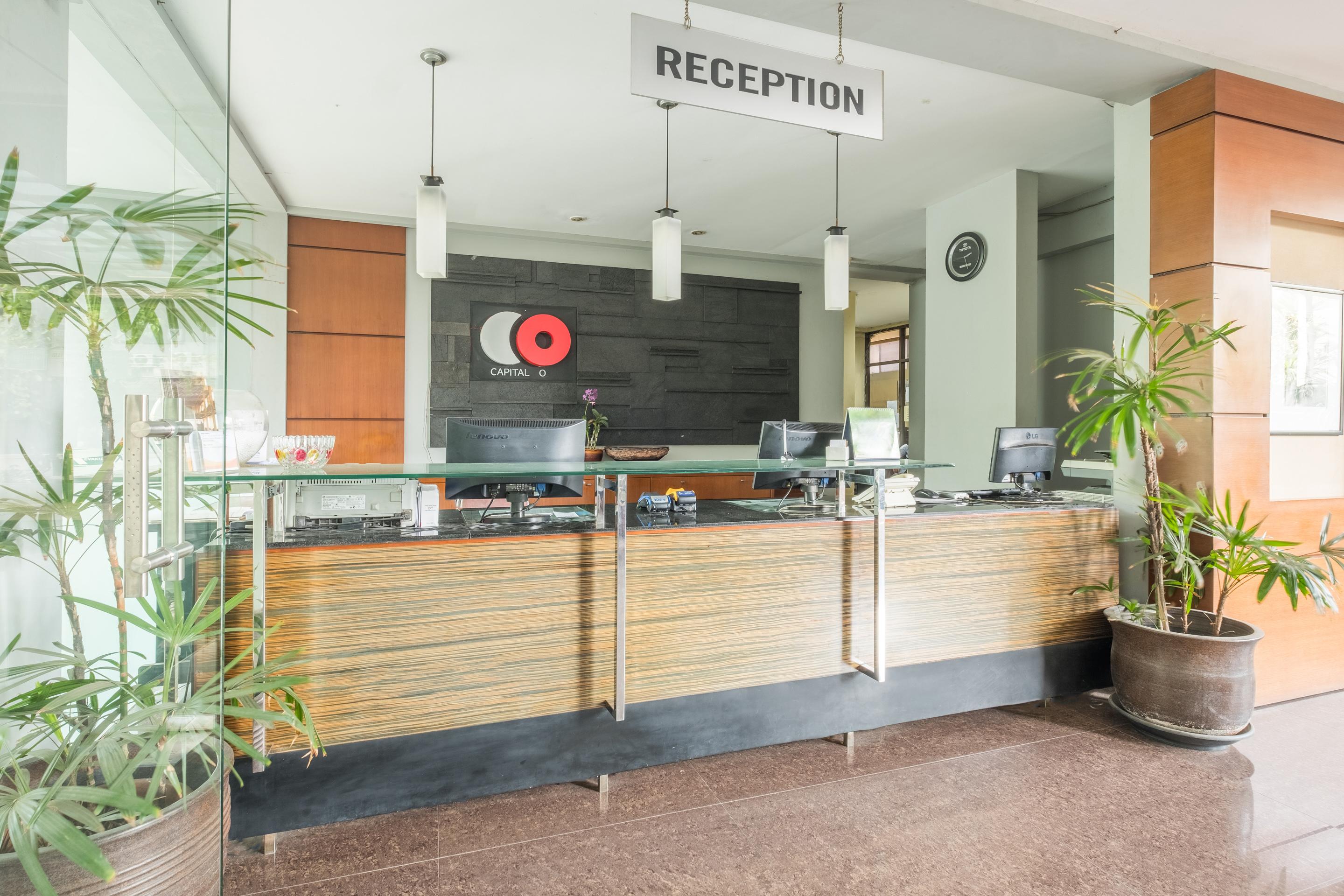Capital O 874 Hotel Nyland Pasteur Bandung Dış mekan fotoğraf