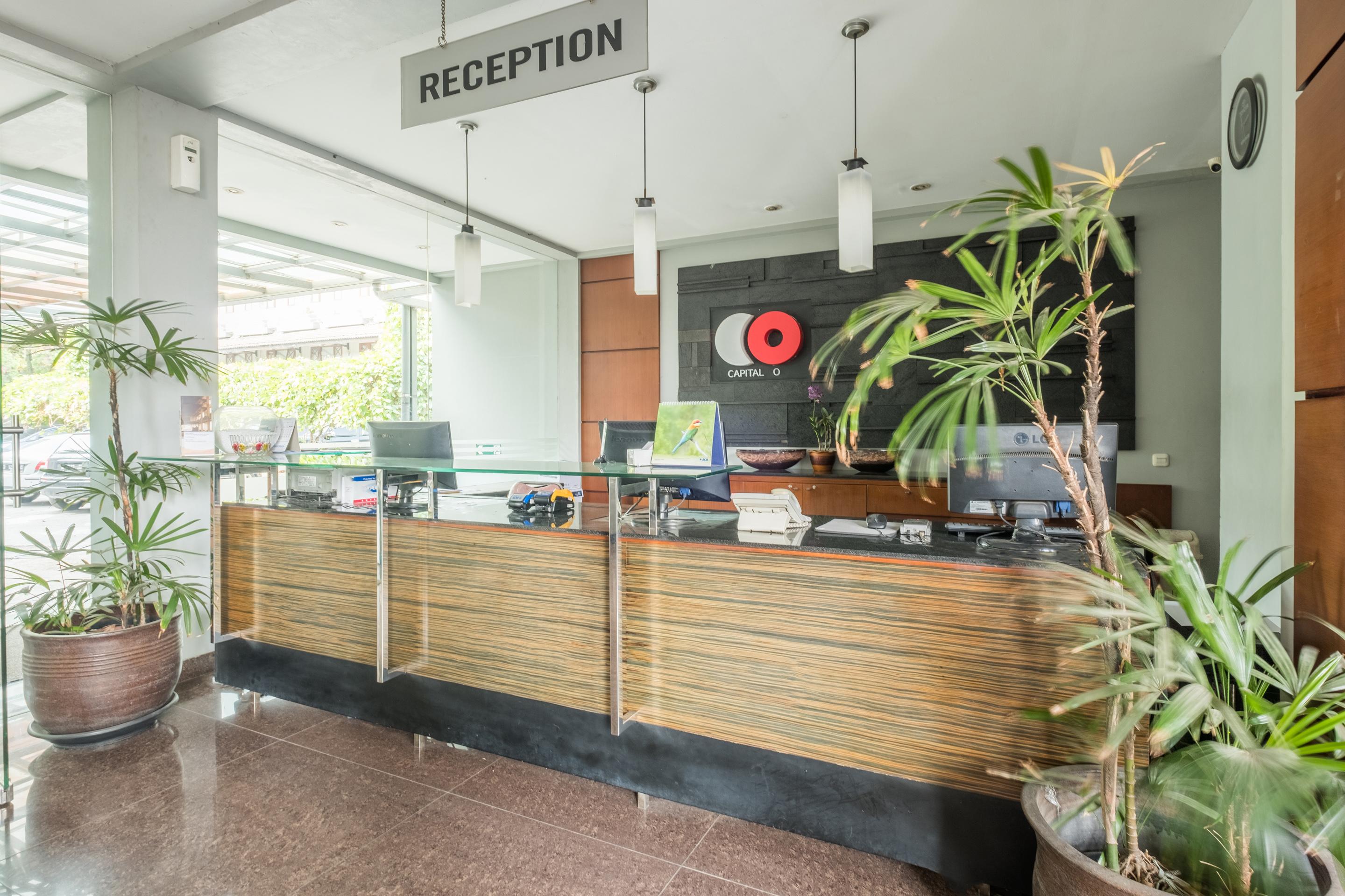 Capital O 874 Hotel Nyland Pasteur Bandung Dış mekan fotoğraf