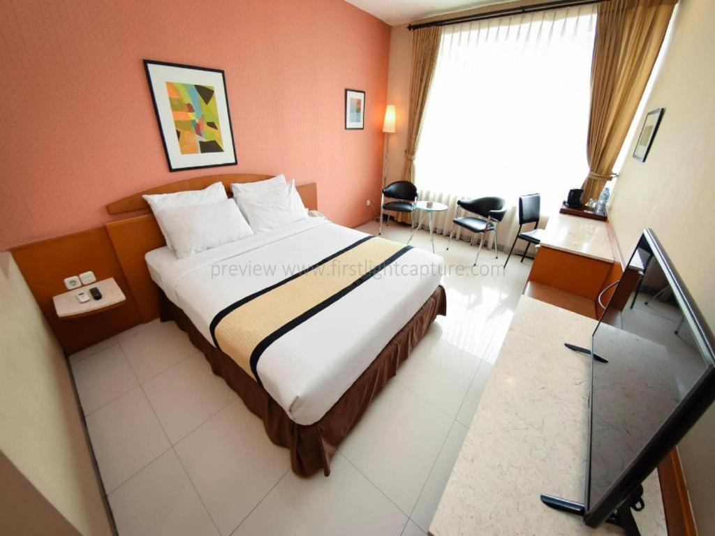 Capital O 874 Hotel Nyland Pasteur Bandung Dış mekan fotoğraf