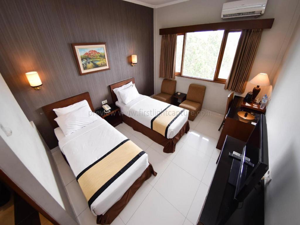 Capital O 874 Hotel Nyland Pasteur Bandung Dış mekan fotoğraf