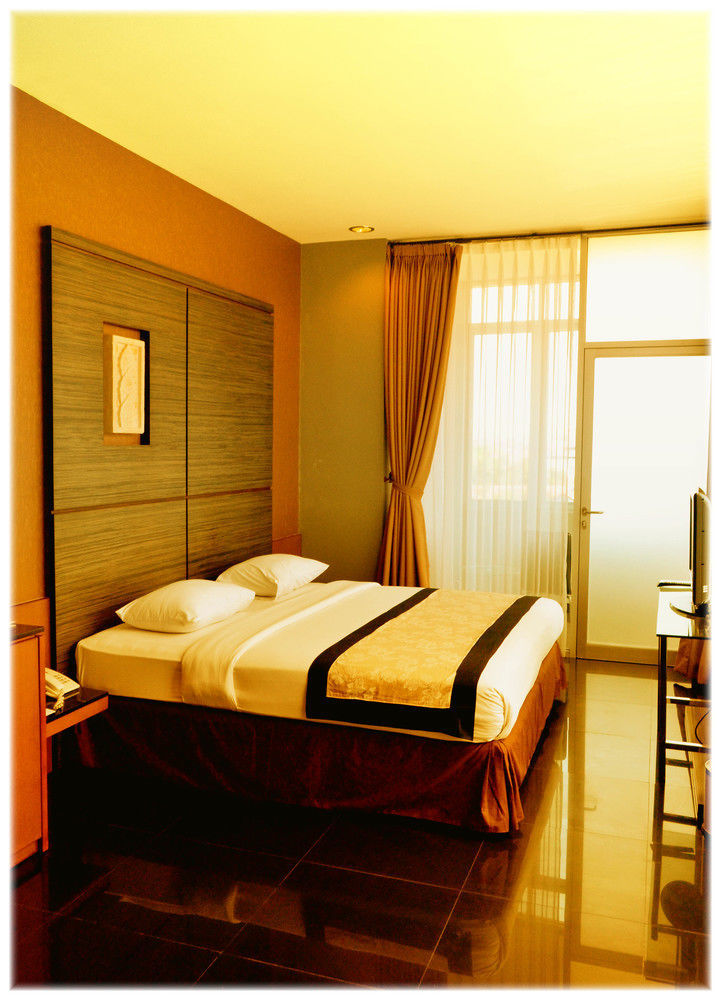 Capital O 874 Hotel Nyland Pasteur Bandung Dış mekan fotoğraf