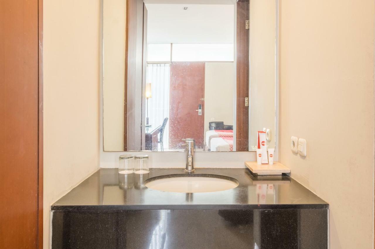Capital O 874 Hotel Nyland Pasteur Bandung Dış mekan fotoğraf