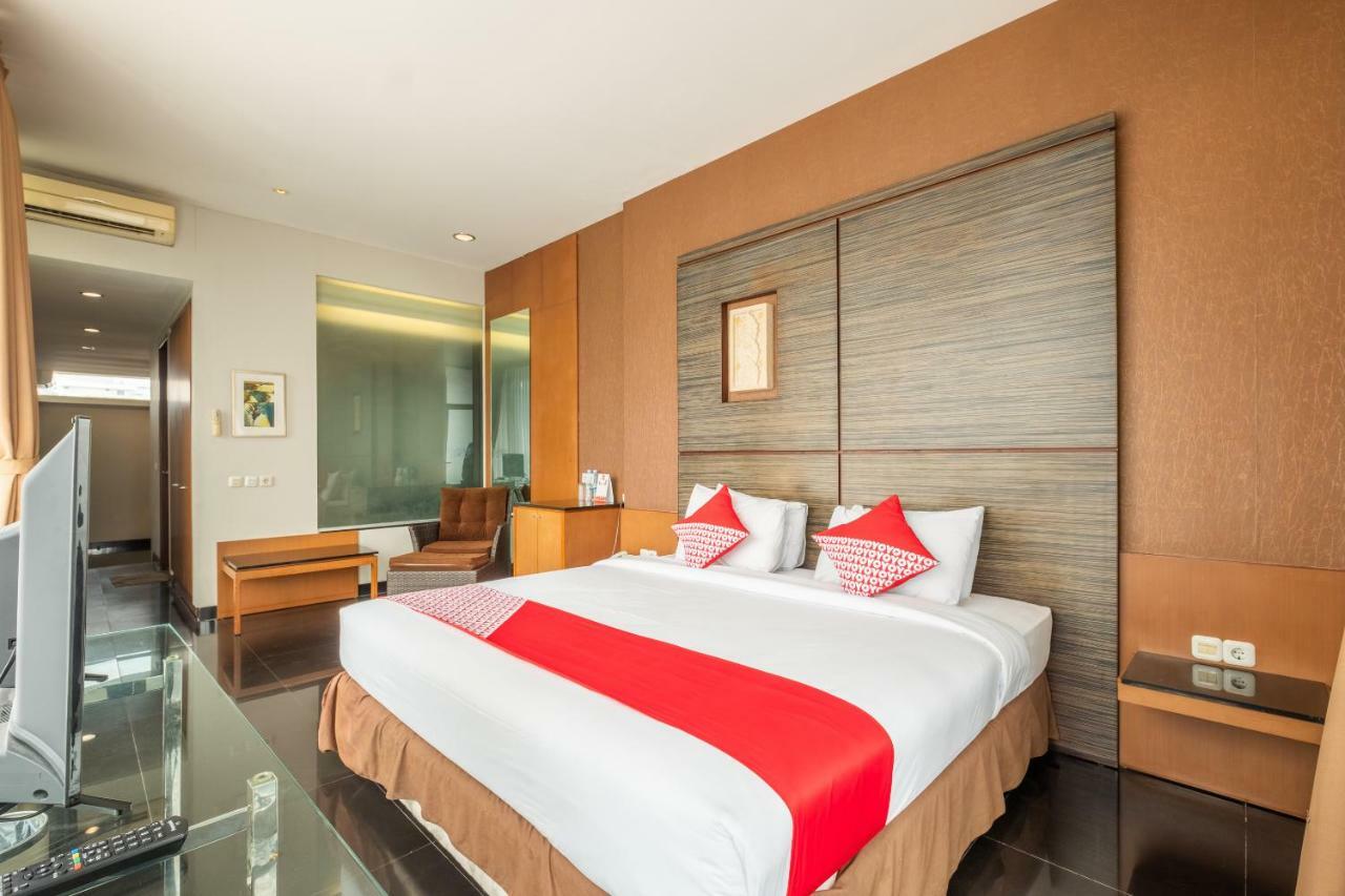Capital O 874 Hotel Nyland Pasteur Bandung Dış mekan fotoğraf