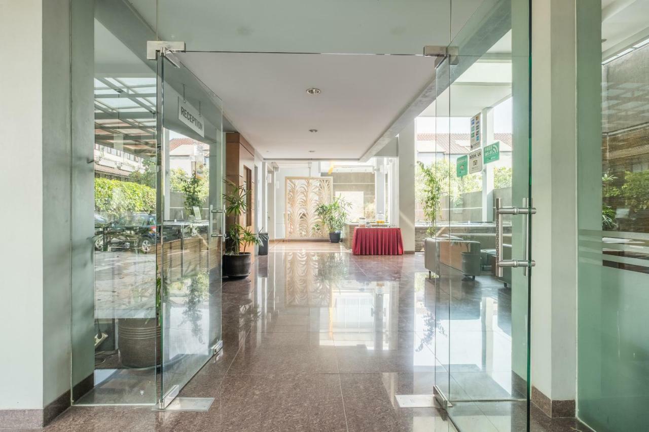 Capital O 874 Hotel Nyland Pasteur Bandung Dış mekan fotoğraf