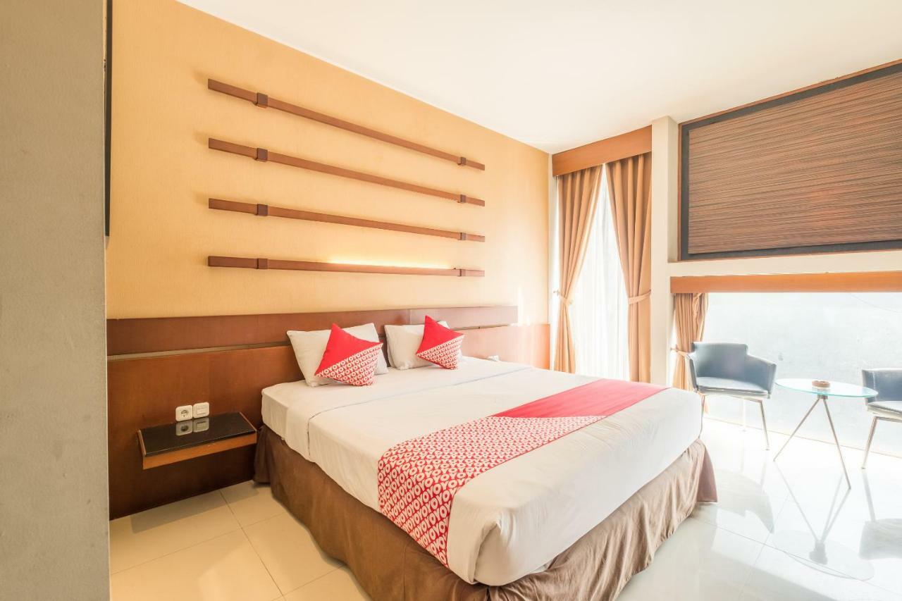 Capital O 874 Hotel Nyland Pasteur Bandung Dış mekan fotoğraf