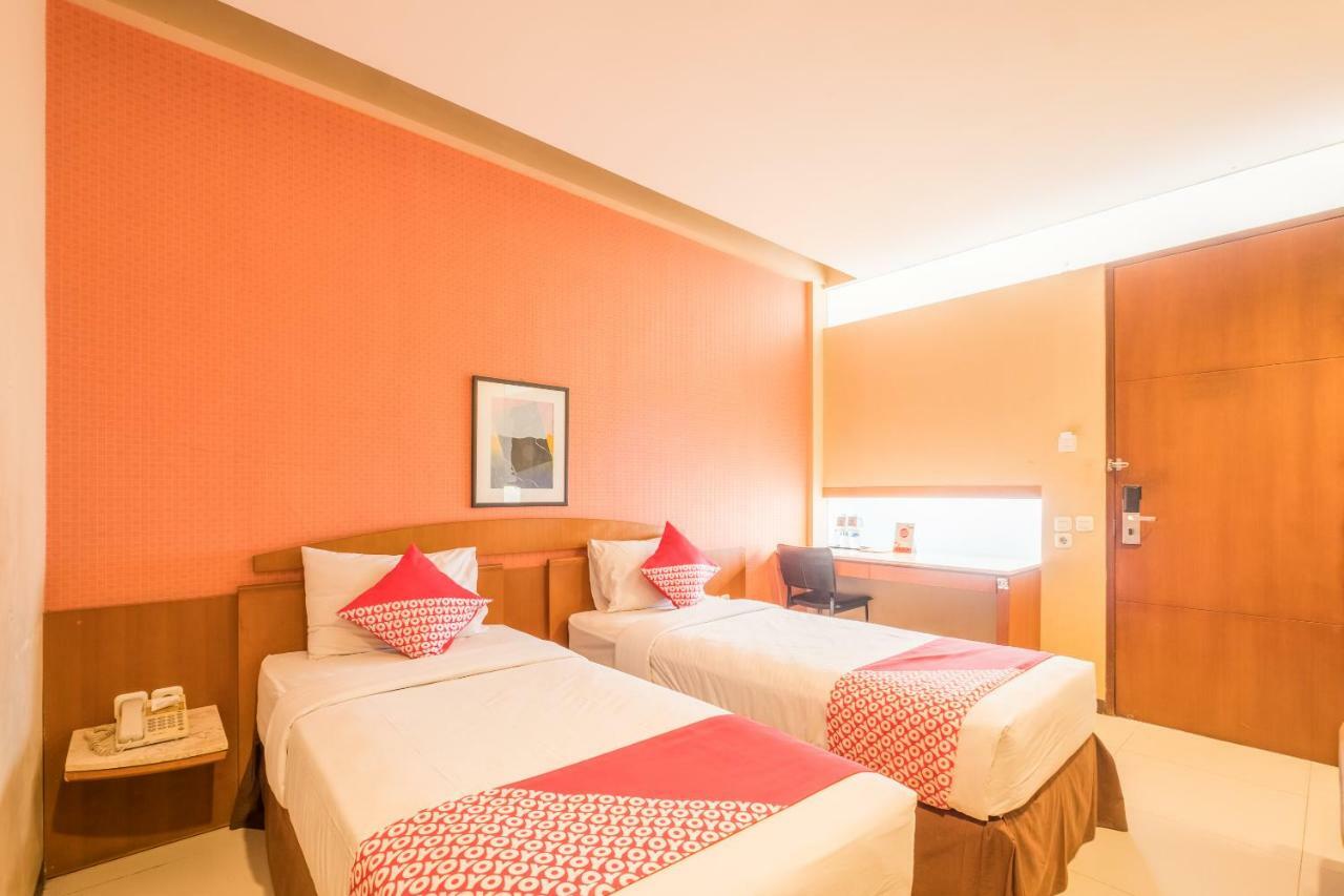 Capital O 874 Hotel Nyland Pasteur Bandung Dış mekan fotoğraf