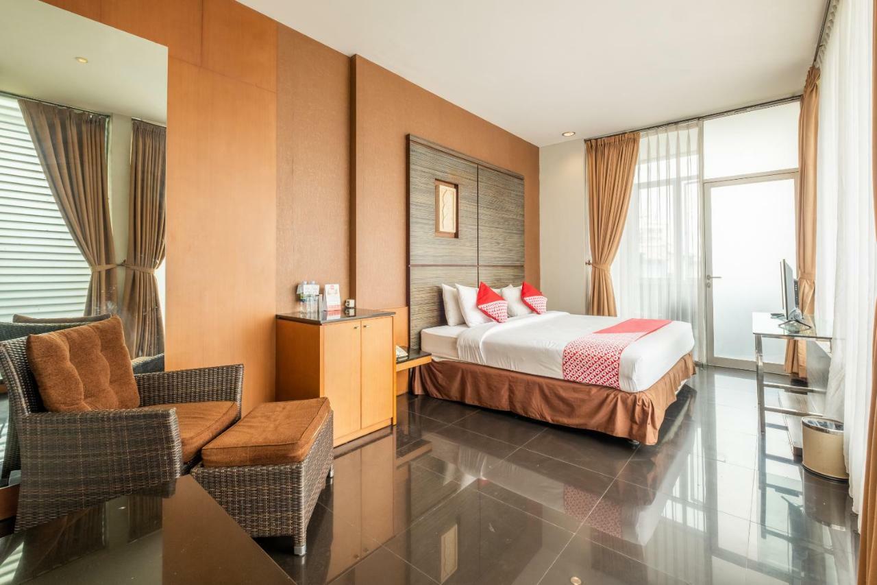 Capital O 874 Hotel Nyland Pasteur Bandung Dış mekan fotoğraf